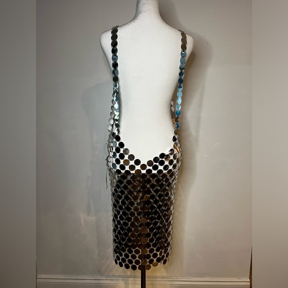 Disc Dress - Picture 4 of 5